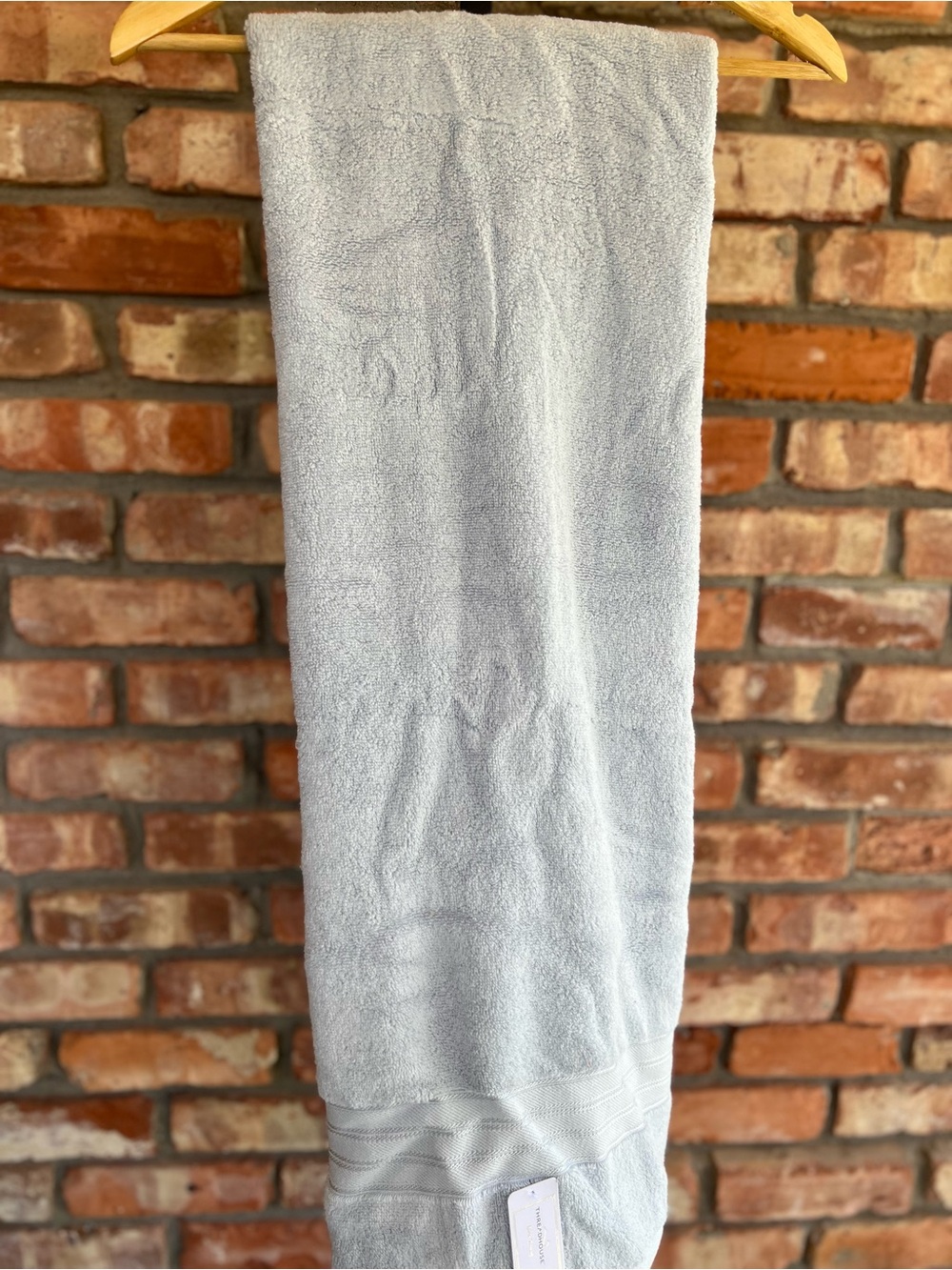 (2) Thread house Classic Plush Light Blue Bath TowelSoft & Absorbent 100% cotton